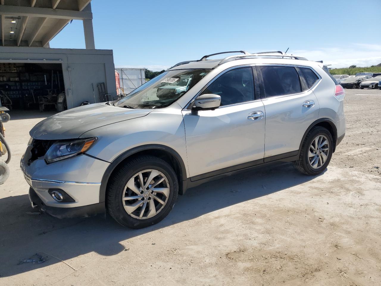 5N1AT2MV2FC751312 NISSAN ROGUE Photo 1