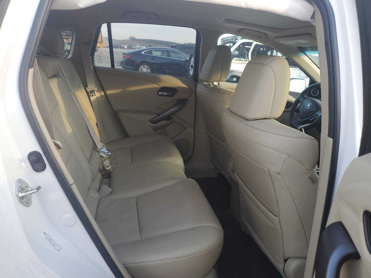 2015 Acura Rdx VIN: 5J8TB3H34FL018081 Lot: 92951495