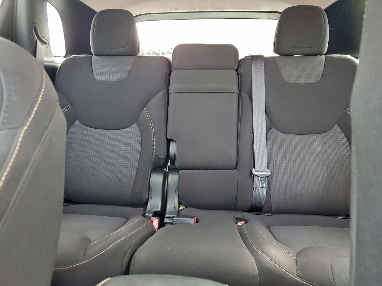 2017 Jeep Cherokee Latitude VIN: 1C4PJLCB6HW535160 Lot: 94556915