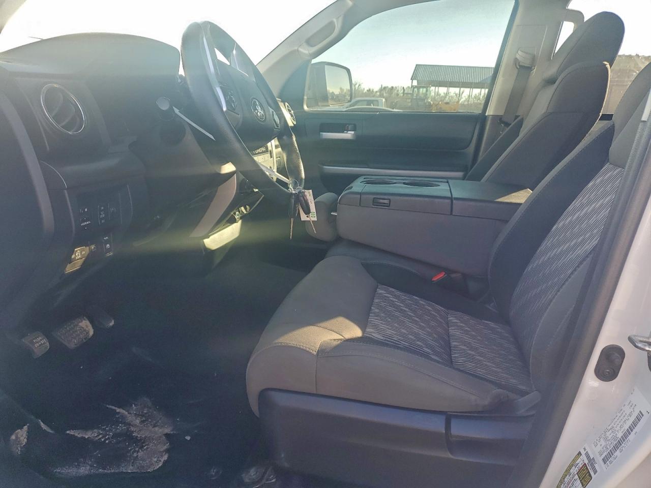 2018 Toyota Tundra Crewmax Sr5 VIN: 5TFDY5F12JX720609 Lot: 94480295