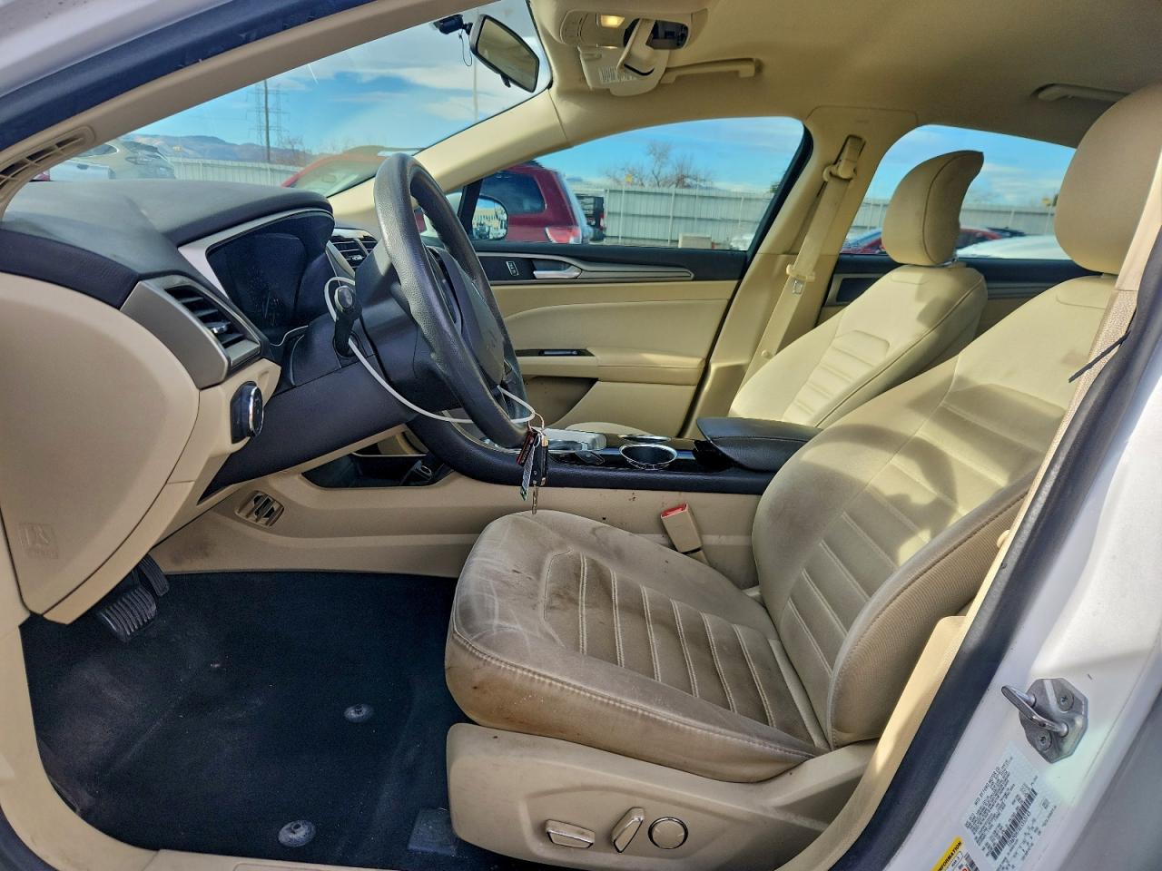 2014 Ford Fusion Se VIN: 1FA6P0H7XE5353143 Lot: 93917675