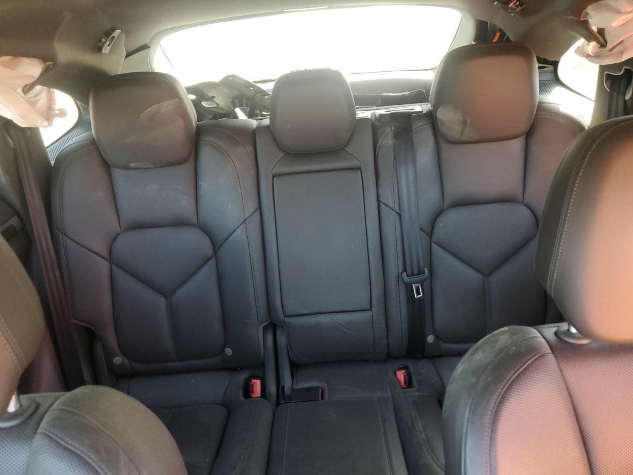 2016 Porsche Cayenne S VIN: WP1AB2A27GLA93374 Lot: 90359245