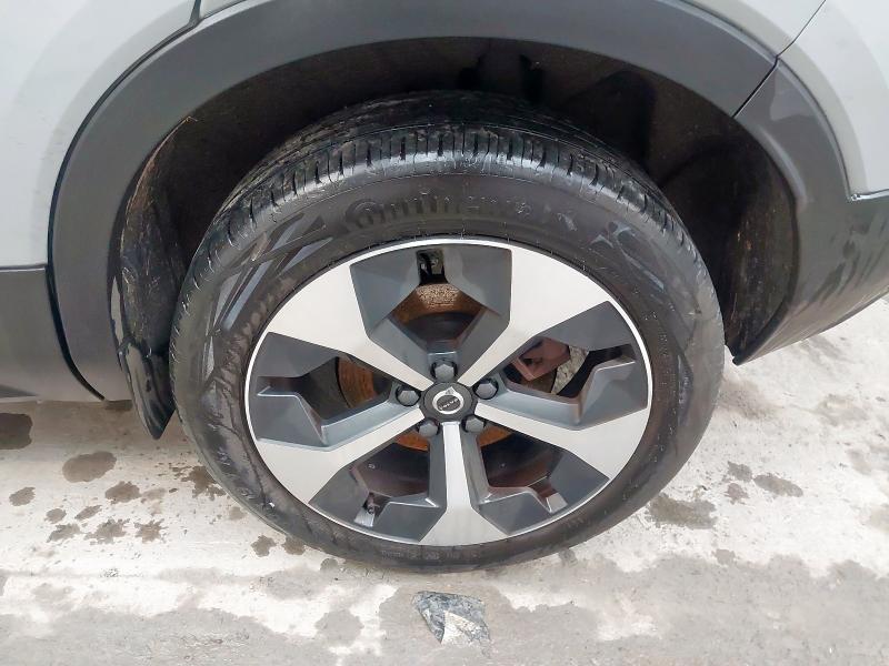 2024 VOLVO XC40 2.0 B3P PLUS DARK 5DR AUTO