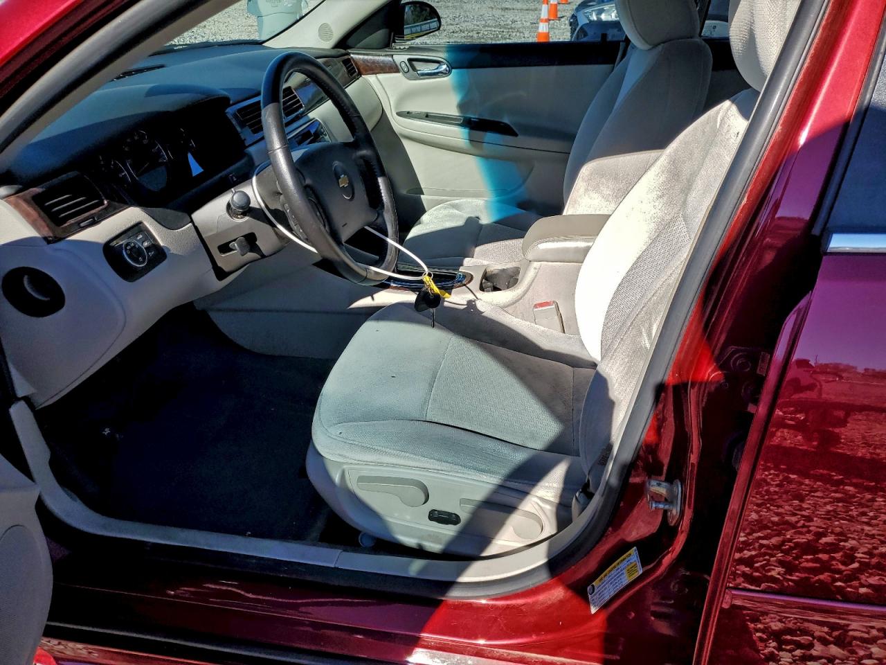 2014 Chevrolet Impala Limited Lt VIN: 2G1WB5E35E1131353 Lot: 94353915