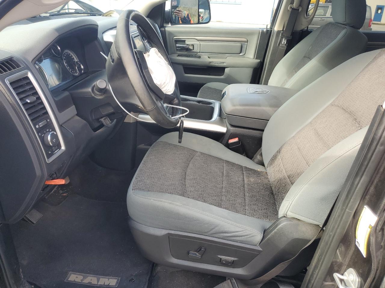 2017 Ram 1500 Slt VIN: 3C6RR7LT9HG714686 Lot: 92218475