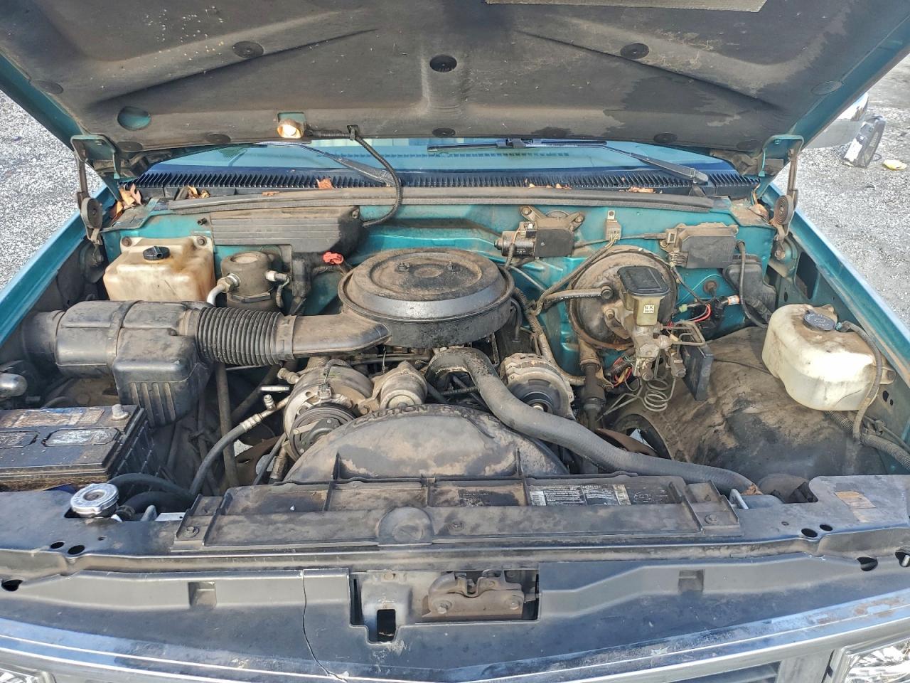 1994 Chevrolet Gmt-400 C1500 VIN: 2GCEC19K9R1267677 Lot: 94099915