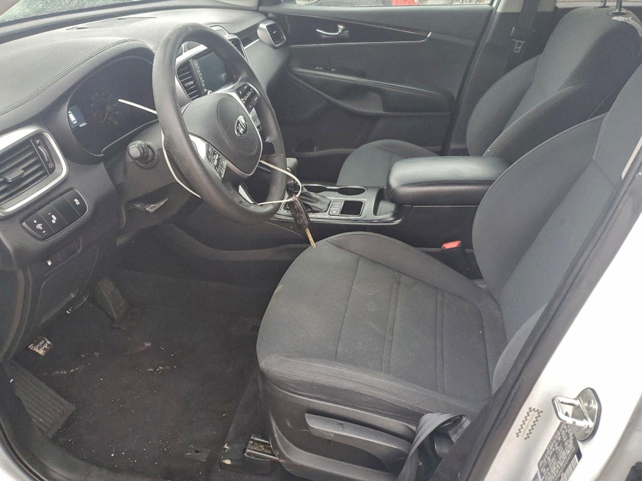 2019 Kia Sorento L VIN: 5XYPGDA35KG565710 Lot: 94298325