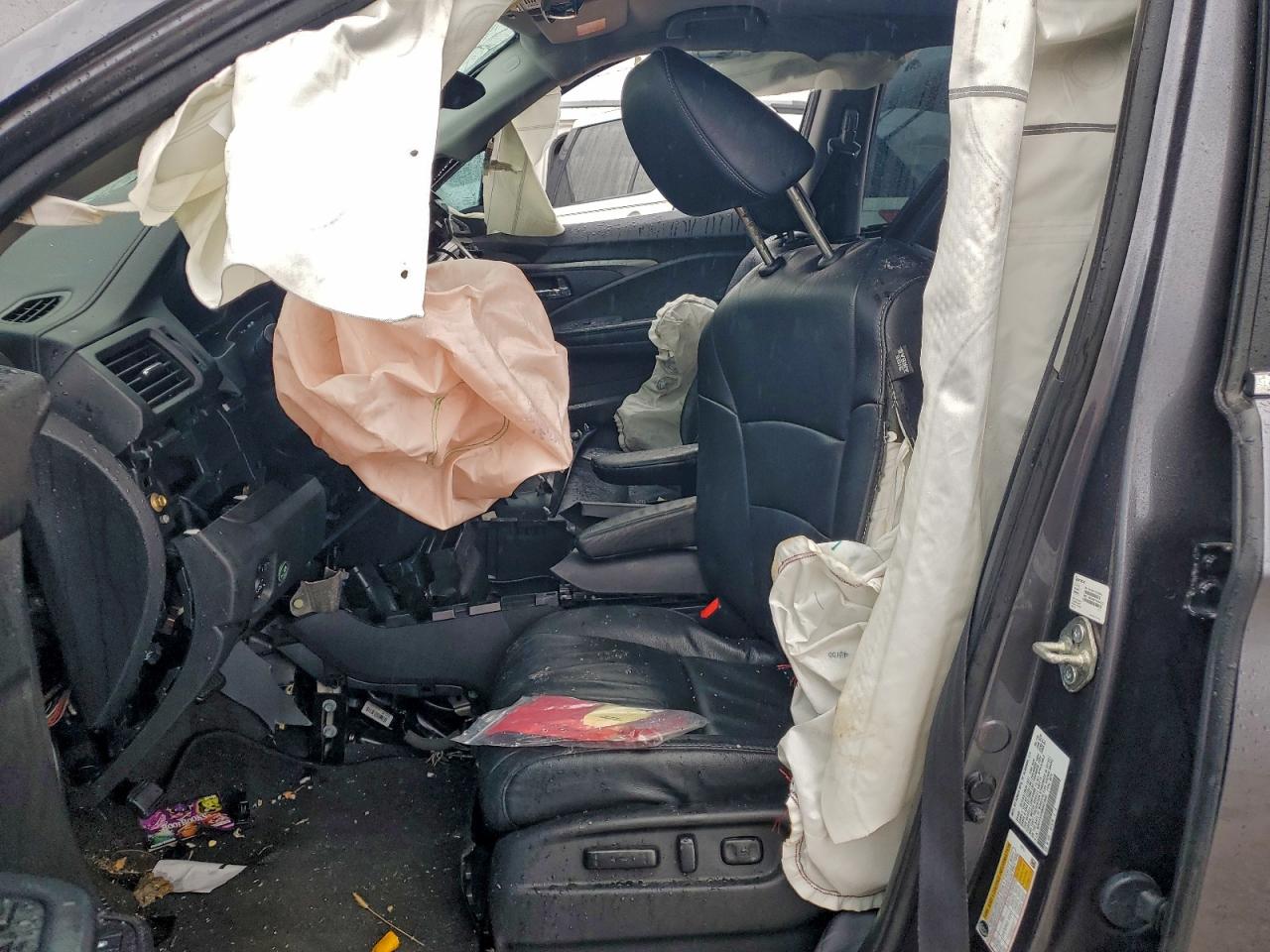 2021 Honda Pilot Se VIN: 5FNYF5H29MB010652 Lot: 94310895