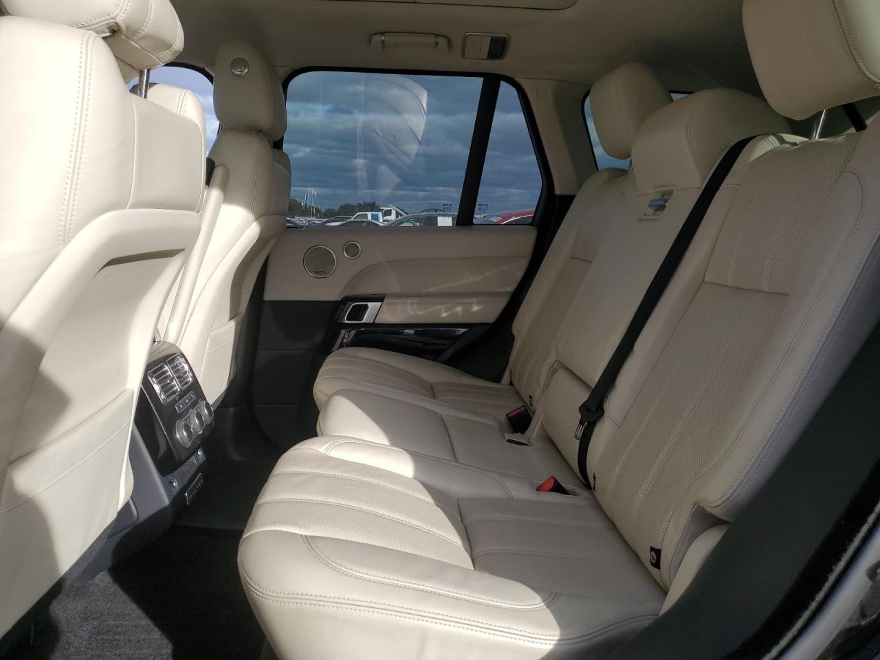 2016 Land Rover Range Rover Hse VIN: SALGS2VF1GA266397 Lot: 91675195