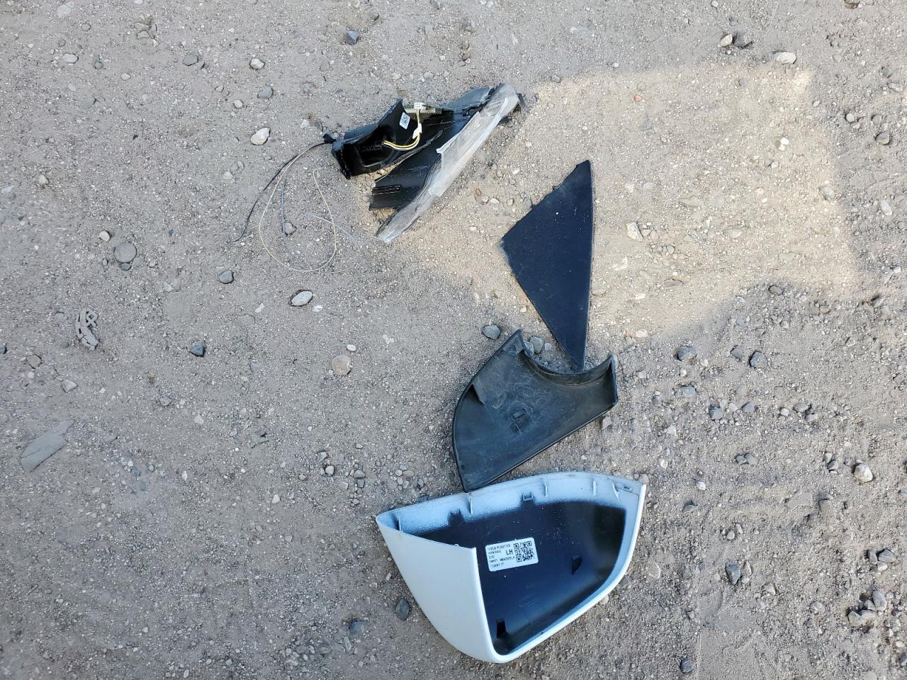 2022 Tesla Model Y VIN: 7SAYGDEE6NF386655 Lot: 92614565