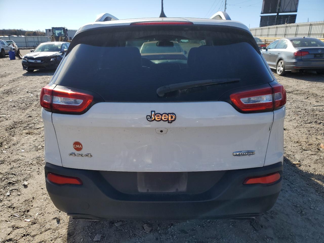 2018 Jeep Cherokee Latitude Plus VIN: 1C4PJMLX2JD517256 Lot: 92472445