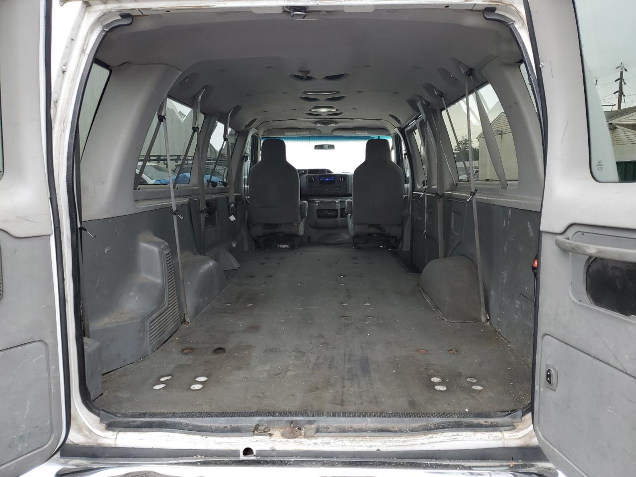 2009 Ford Econoline E350 Super Duty Wagon VIN: 1FBSS31L49DA55610 Lot: 93564745