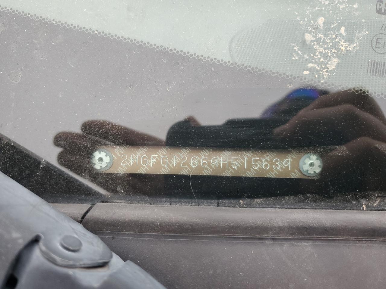 2009 Honda Civic Lx VIN: 2HGFG12669H515639 Lot: 92738535