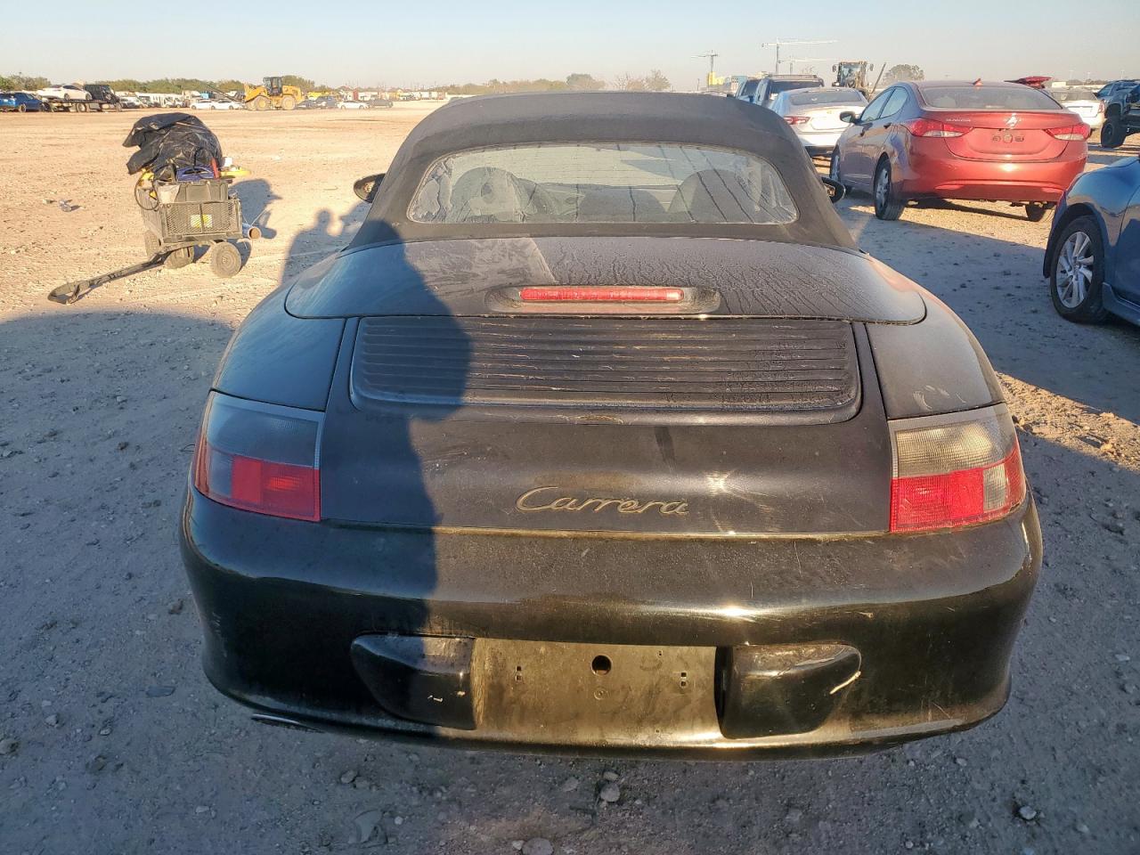 2002 Porsche 911 Carrera 2 VIN: WP0CA299X2S651800 Lot: 90985475