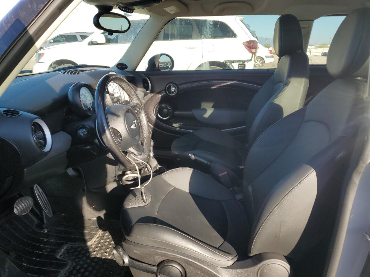 2011 Mini Cooper S Clubman VIN: WMWZG3C53BTY35830 Lot: 91728505