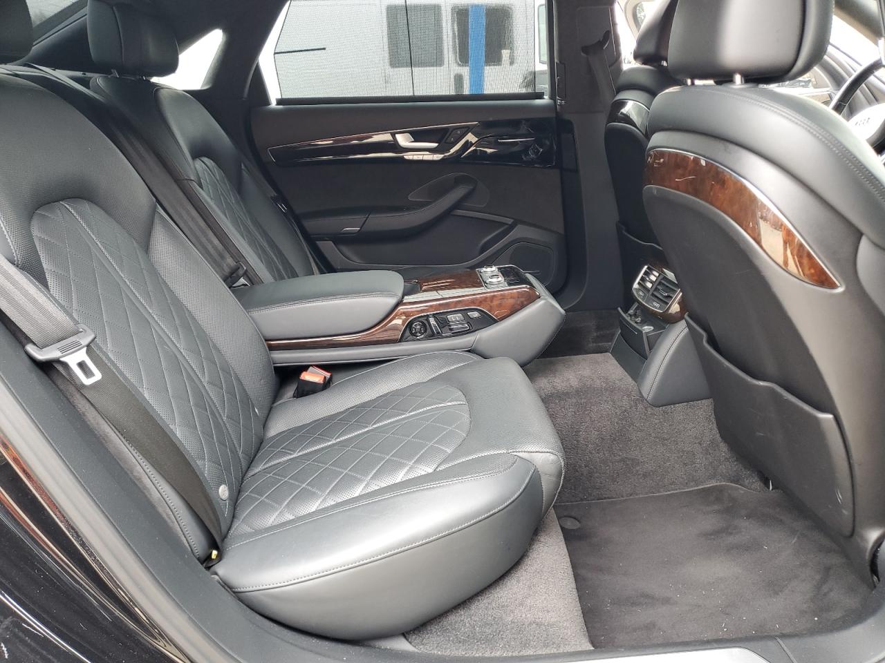 2015 Audi A8 L Quattro VIN: WAU32AFD0FN019647 Lot: 92616655