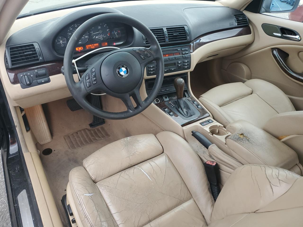 Фото: WBABV13435JT24010