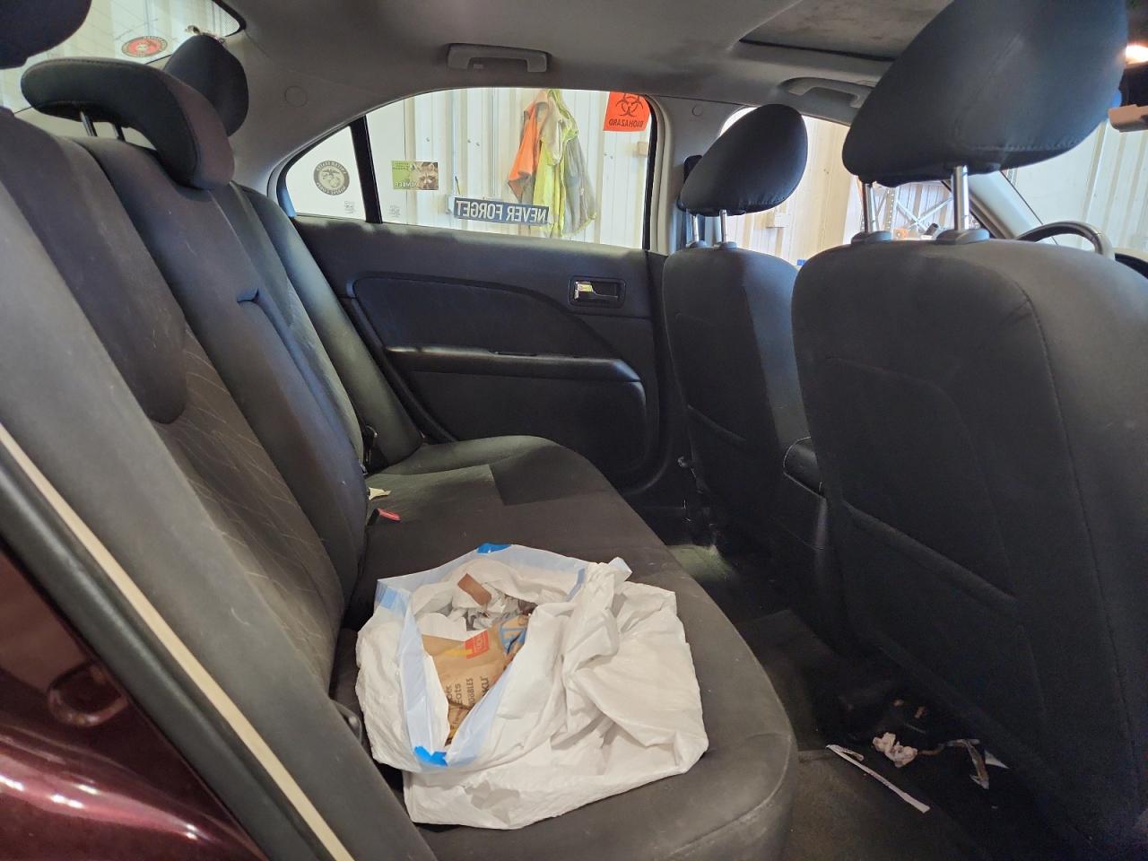 2011 Mercury Milan VIN: 3MEHM0HA7BR602710 Lot: 92326845