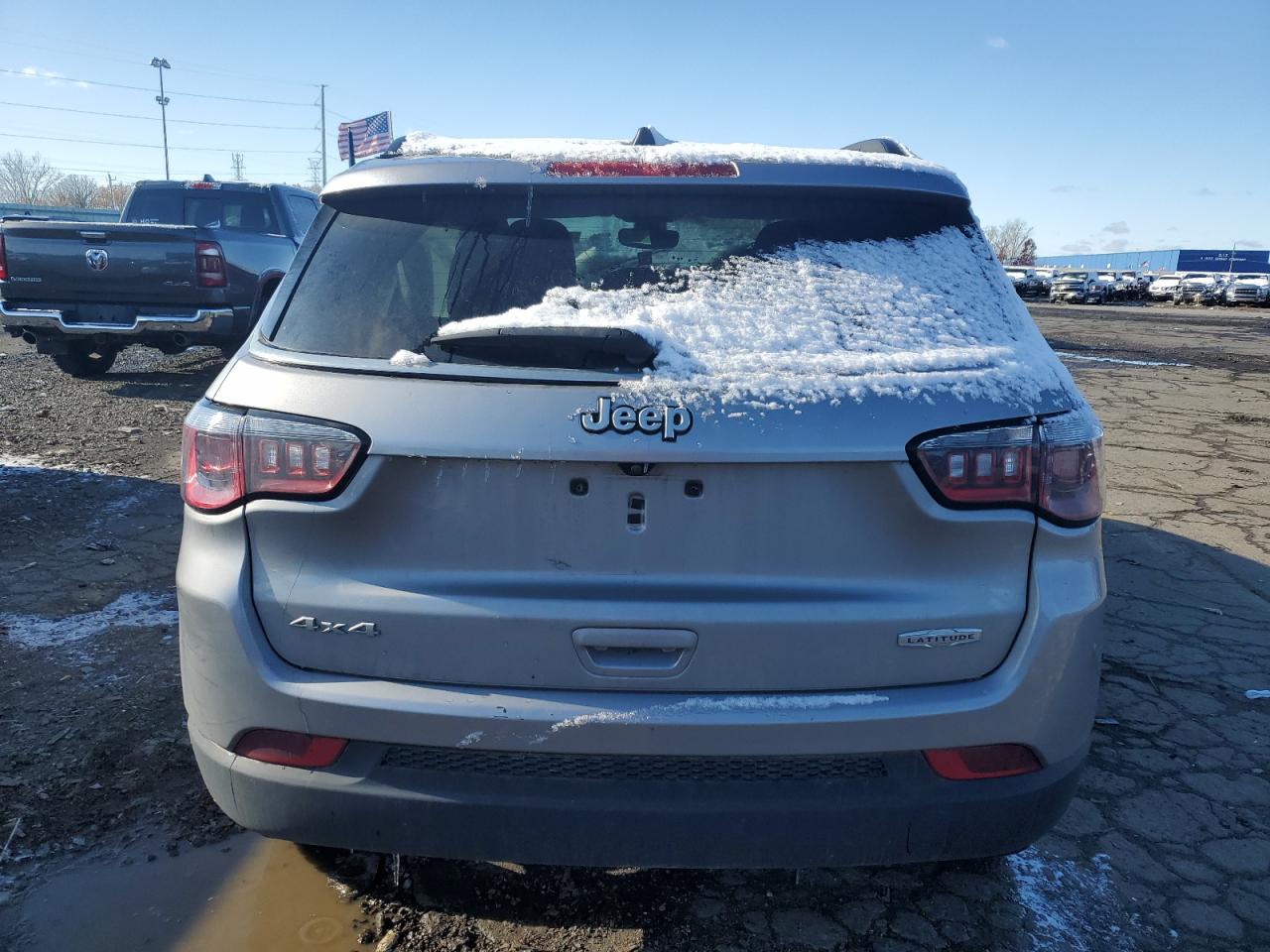 2018 Jeep Compass Latitude VIN: 3C4NJDBB0JT270391 Lot: 91488325