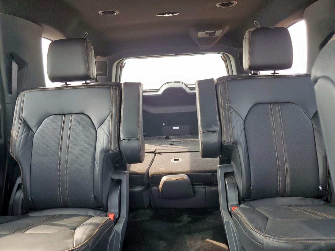 2024 Ford Expedition Max Platinum VIN: 1FMJK1M88REB04512 Lot: 92865615