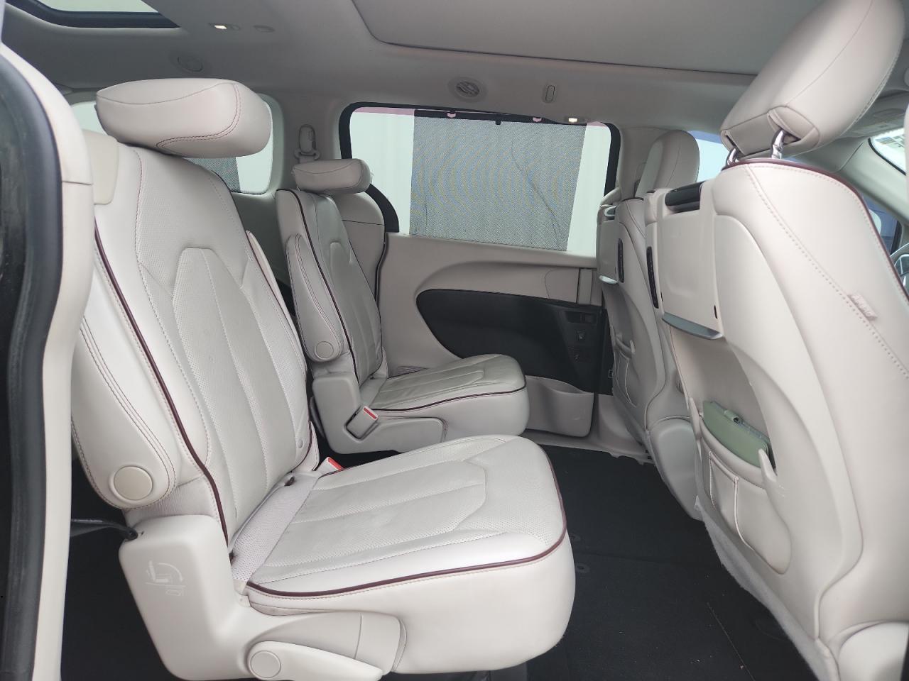 2017 Chrysler Pacifica Limited VIN: 2C4RC1GG3HR544632 Lot: 93727595