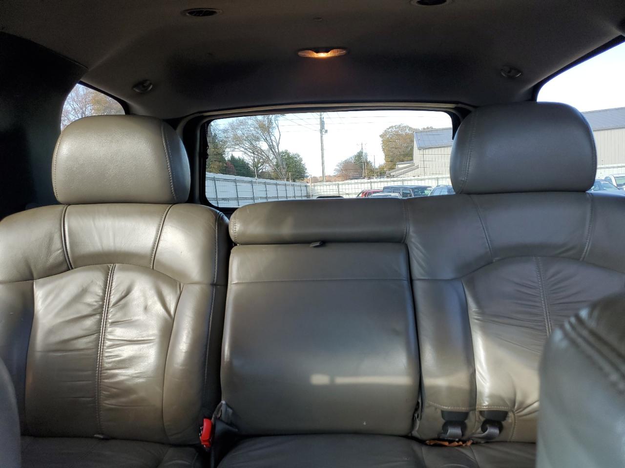 2000 Chevrolet Tahoe K1500 VIN: 1GNEK13T9YJ210511 Lot: 92241185