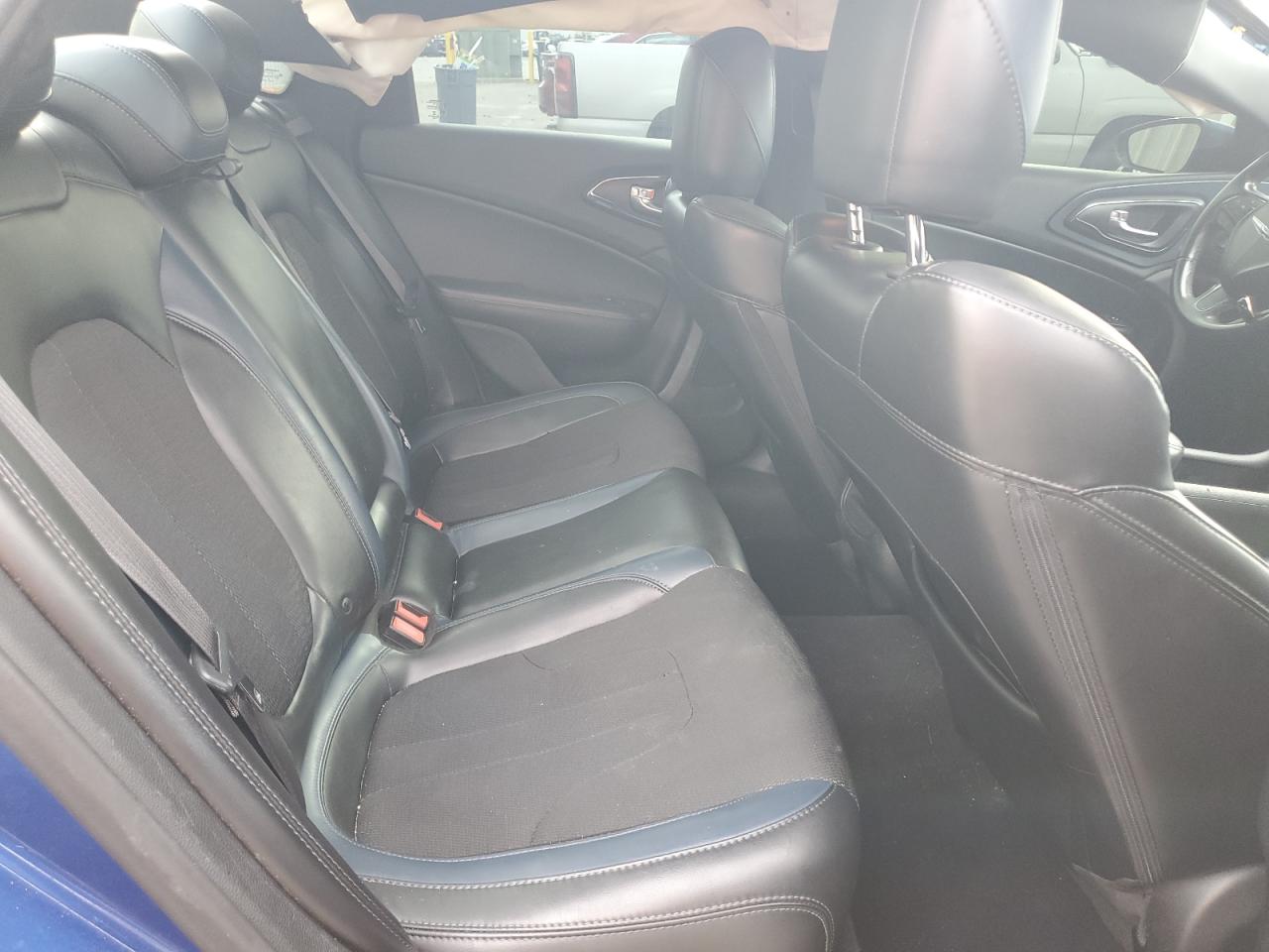 2015 Chrysler 200 S VIN: 1C3CCCBBXFN535759 Lot: 92330475