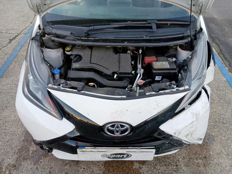 2017 TOYOTA AYGO 1.0 VVT-I X-PLAY 5DR