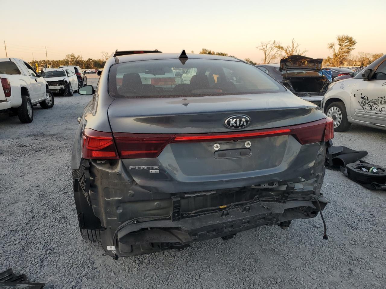2019 Kia Forte Fe VIN: 3KPF24AD4KE127485 Lot: 93826385