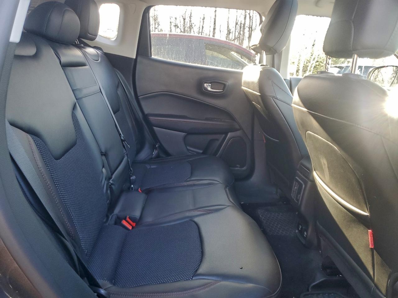 2018 Jeep Compass Trailhawk VIN: 3C4NJDDB1JT493584 Lot: 90659285