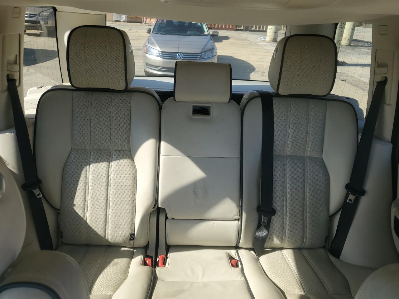 2010 Land Rover Range Rover Hse Luxury VIN: SALMF1E4XAA327284 Lot: 92009605