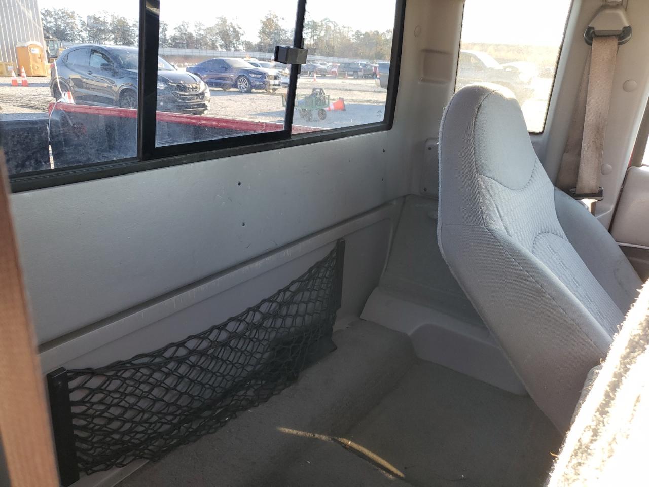 2002 Mazda B3000 Cab Plus VIN: 4F4YR16UX2TM21645 Lot: 91576685