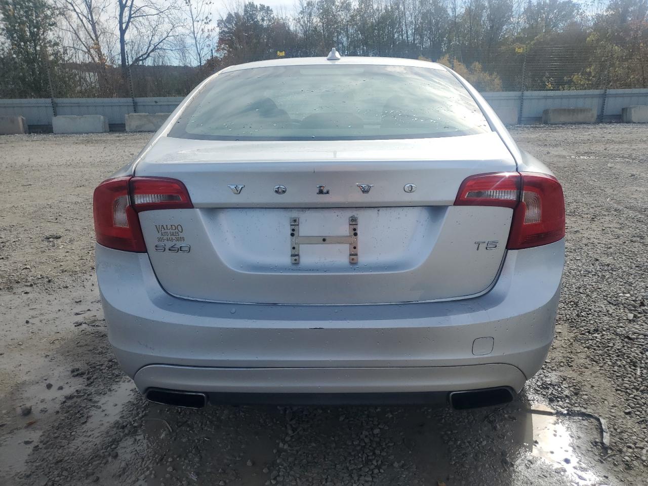 2015 Volvo S60 Premier VIN: YV140MFB9F1308007 Lot: 89874545