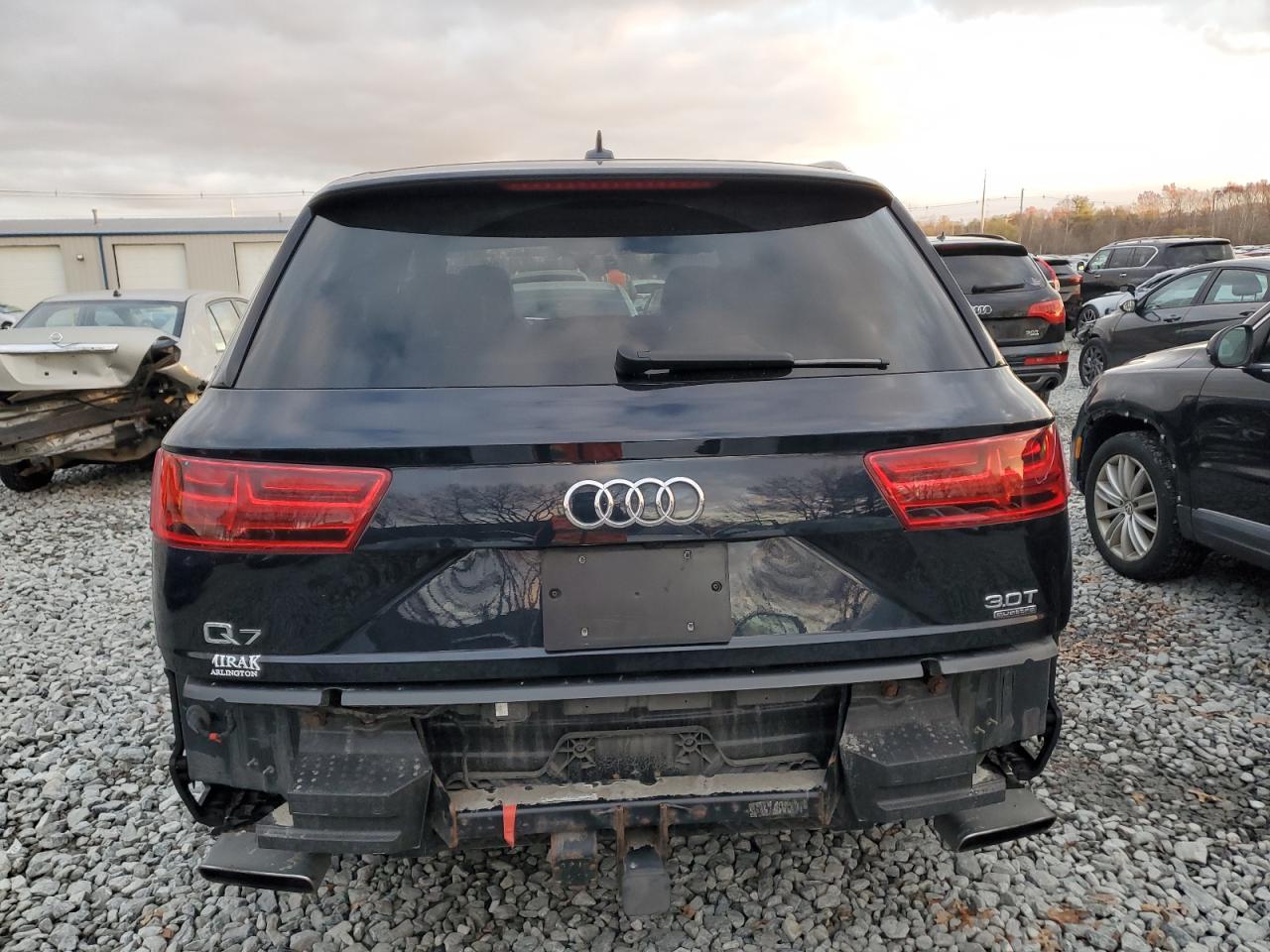 2017 Audi Q7 Premium VIN: WA1AAAF7XHD045618 Lot: 93312355