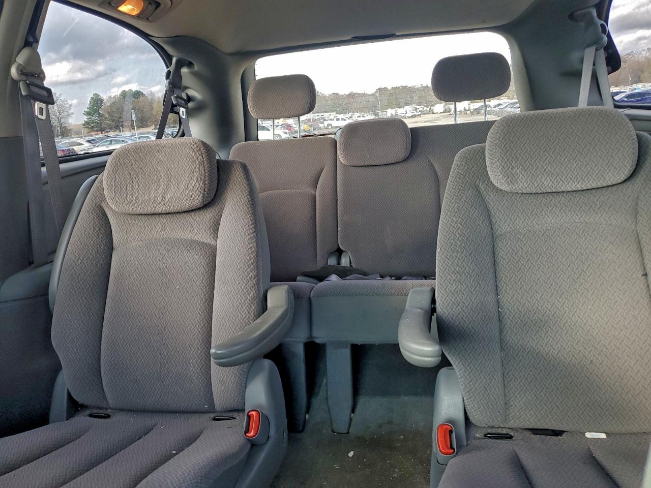 2007 Dodge Grand Caravan Sxt VIN: 2D4GP44L67R261125 Lot: 94128265