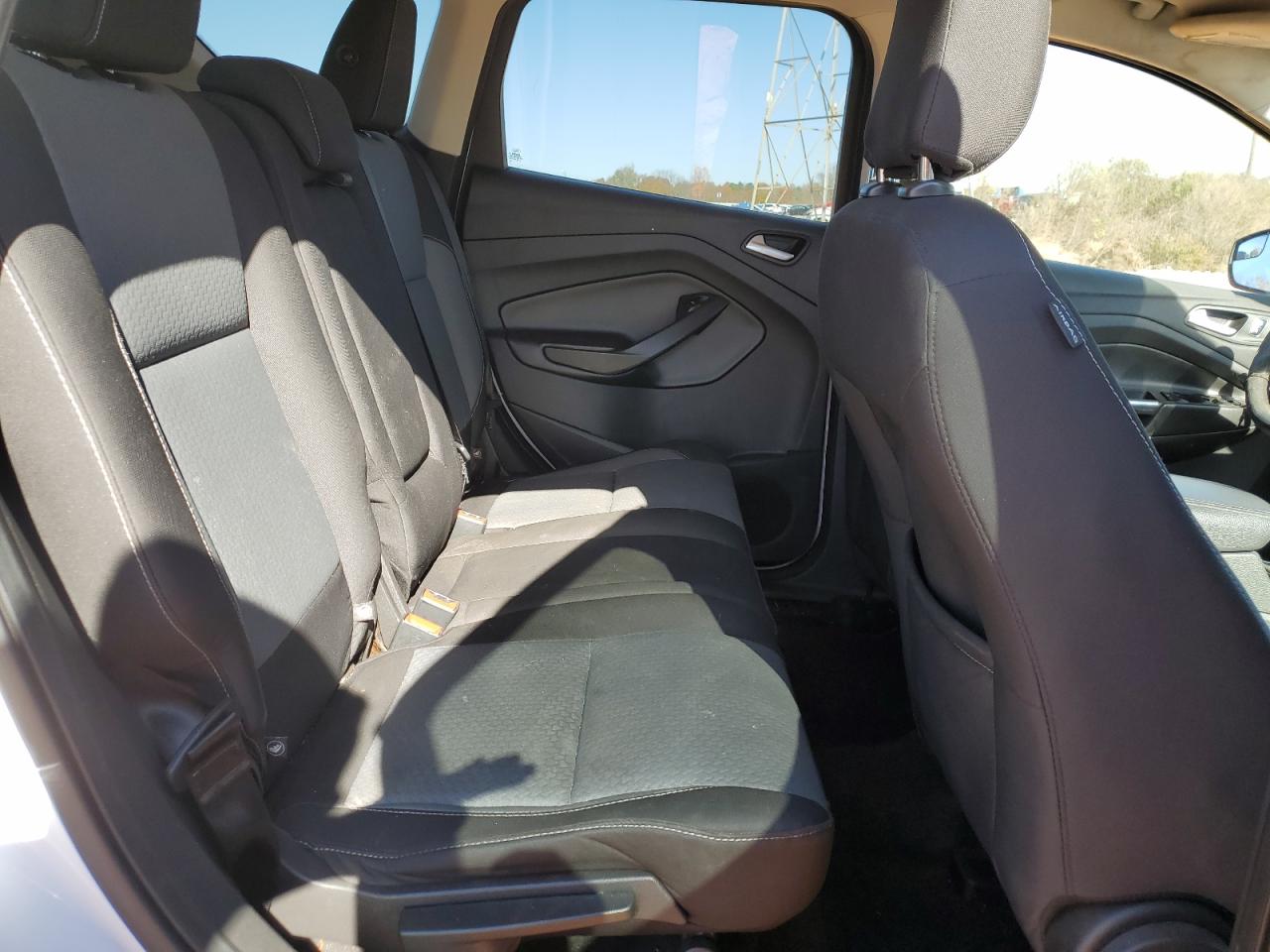 2018 Ford Escape Se VIN: 1FMCU0GD4JUB15359 Lot: 92489915