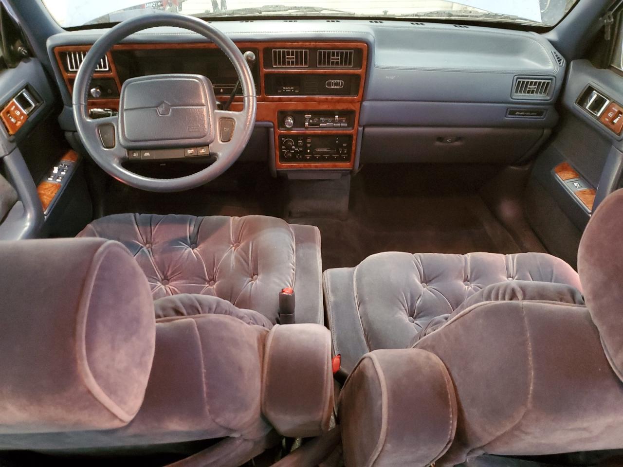 1994 Chrysler Lebaron Landau A-Body VIN: 3C3AA5633RT303892 Lot: 90851525