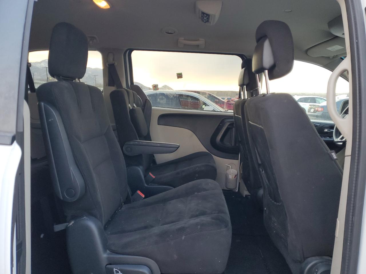 2016 Dodge Grand Caravan Sxt VIN: 2C4RDGCG1GR352419 Lot: 93859085