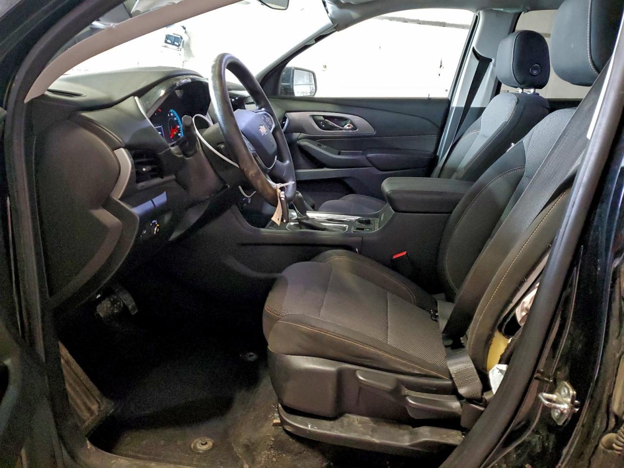 2018 Chevrolet Traverse Ls VIN: 1GNEVFKW5JJ101727 Lot: 92457065