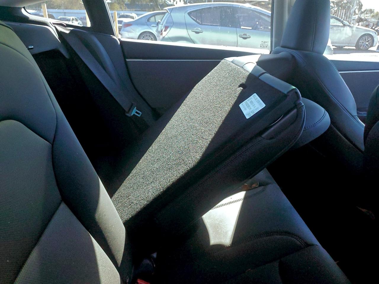 2025 Tesla Model 3 VIN: 5YJ3E1EA2SF901591 Lot: 93619145