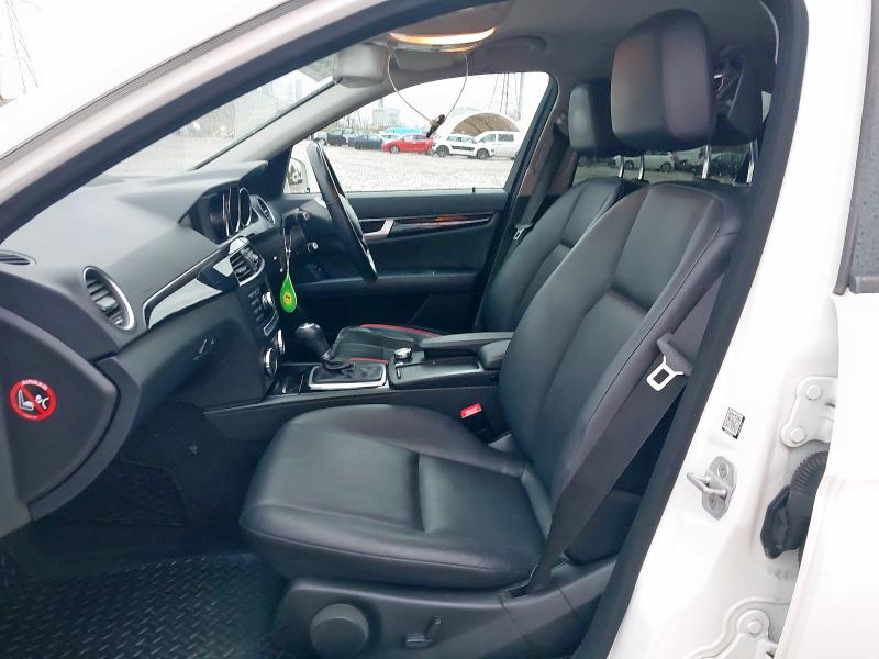 2013 MERCEDES-BENZ C CLASS C200 CDI BLUEEFFICIENCY EXECUTIVE SE 4DR AUTO