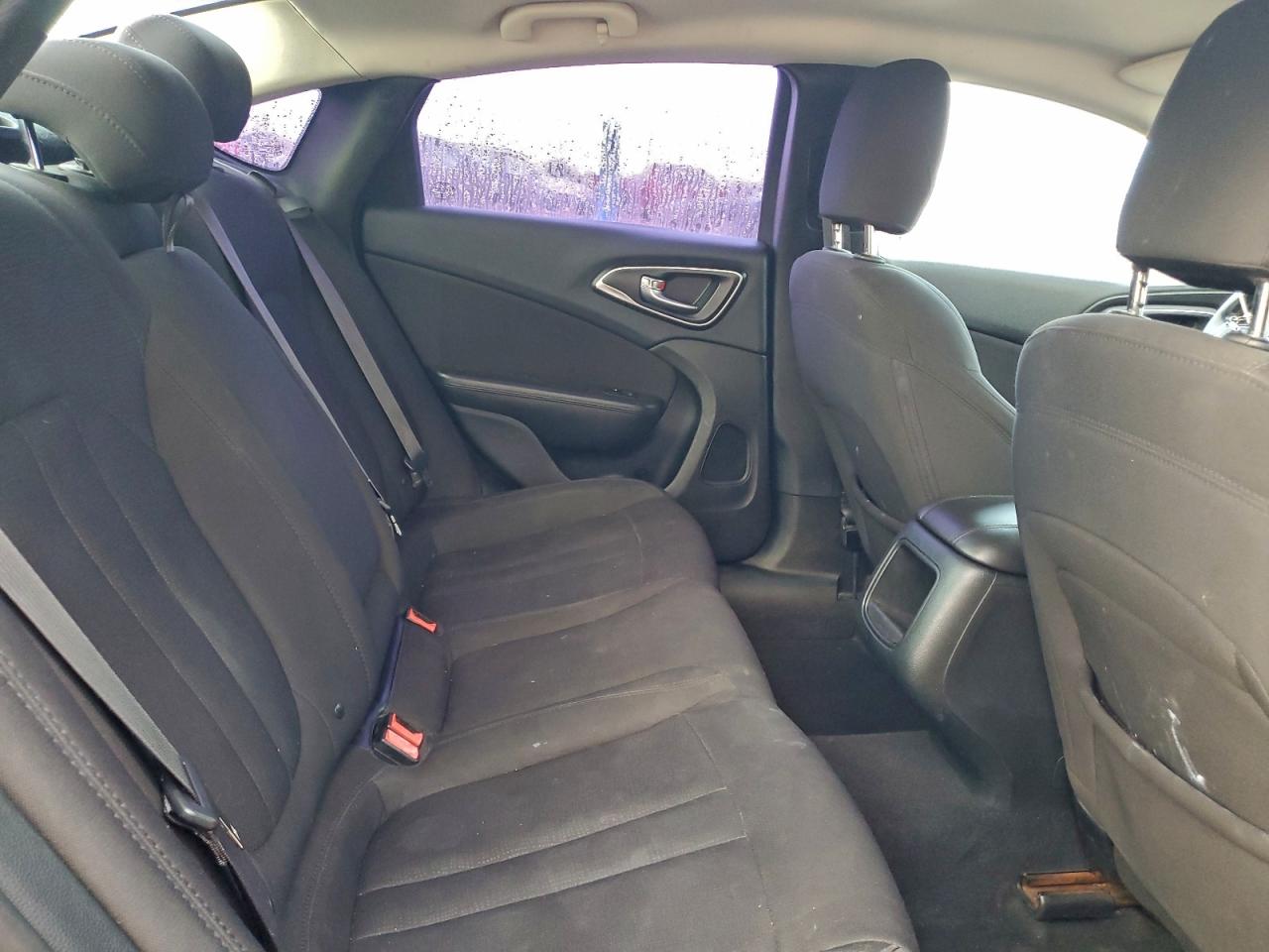 2015 Chrysler 200 Limited VIN: 1C3CCCAB0FN642658 Lot: 94062075