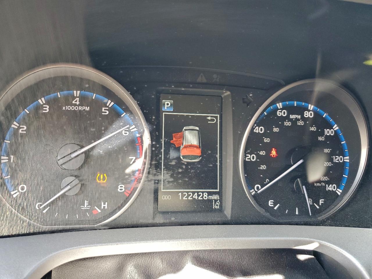 2018 Toyota Rav4 Le VIN: 2T3ZFREV3JW429029 Lot: 92252375