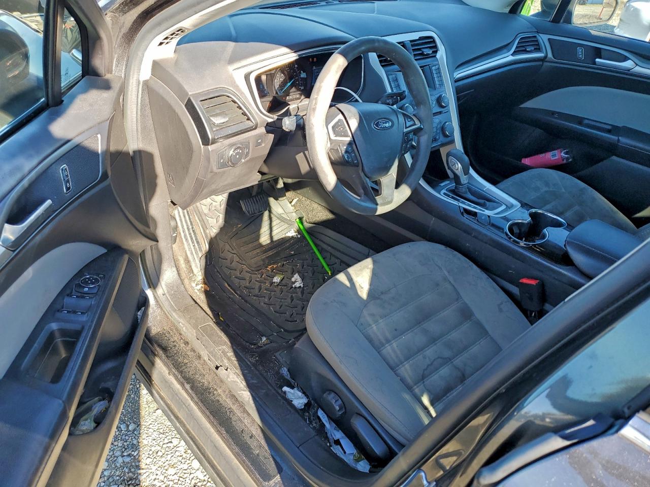 2015 Ford Fusion S Hybrid VIN: 3FA6P0UUXFR183988 Lot: 93669055