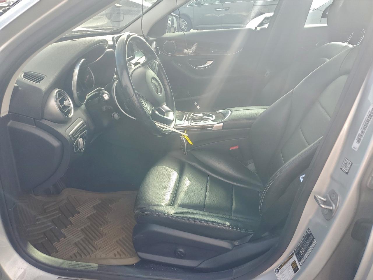 2017 Mercedes-Benz C 300 VIN: 55SWF4JB2HU190590 Lot: 93918825