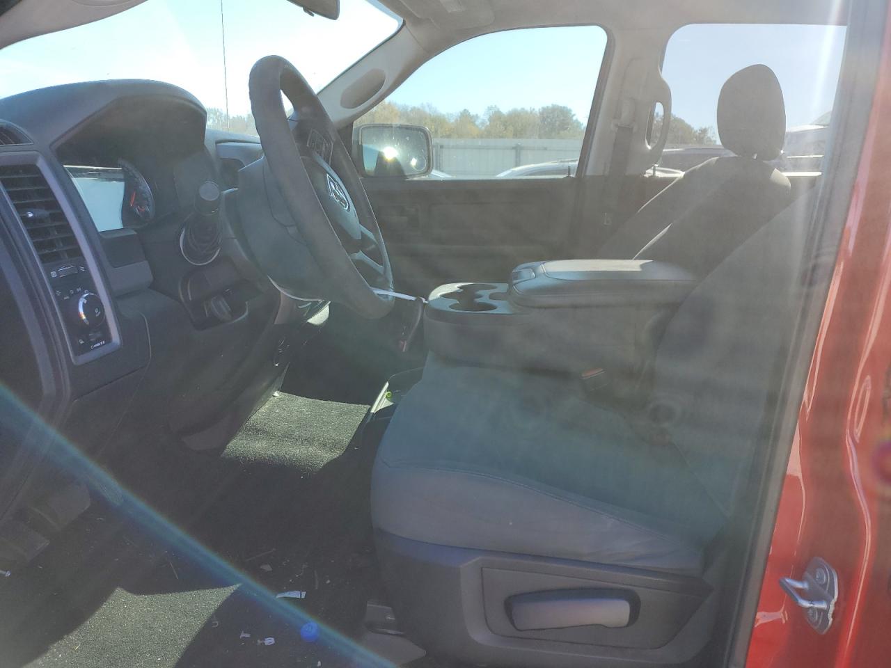 2018 Ram 1500 St VIN: 1C6RR6KG6JS263133 Lot: 91998865