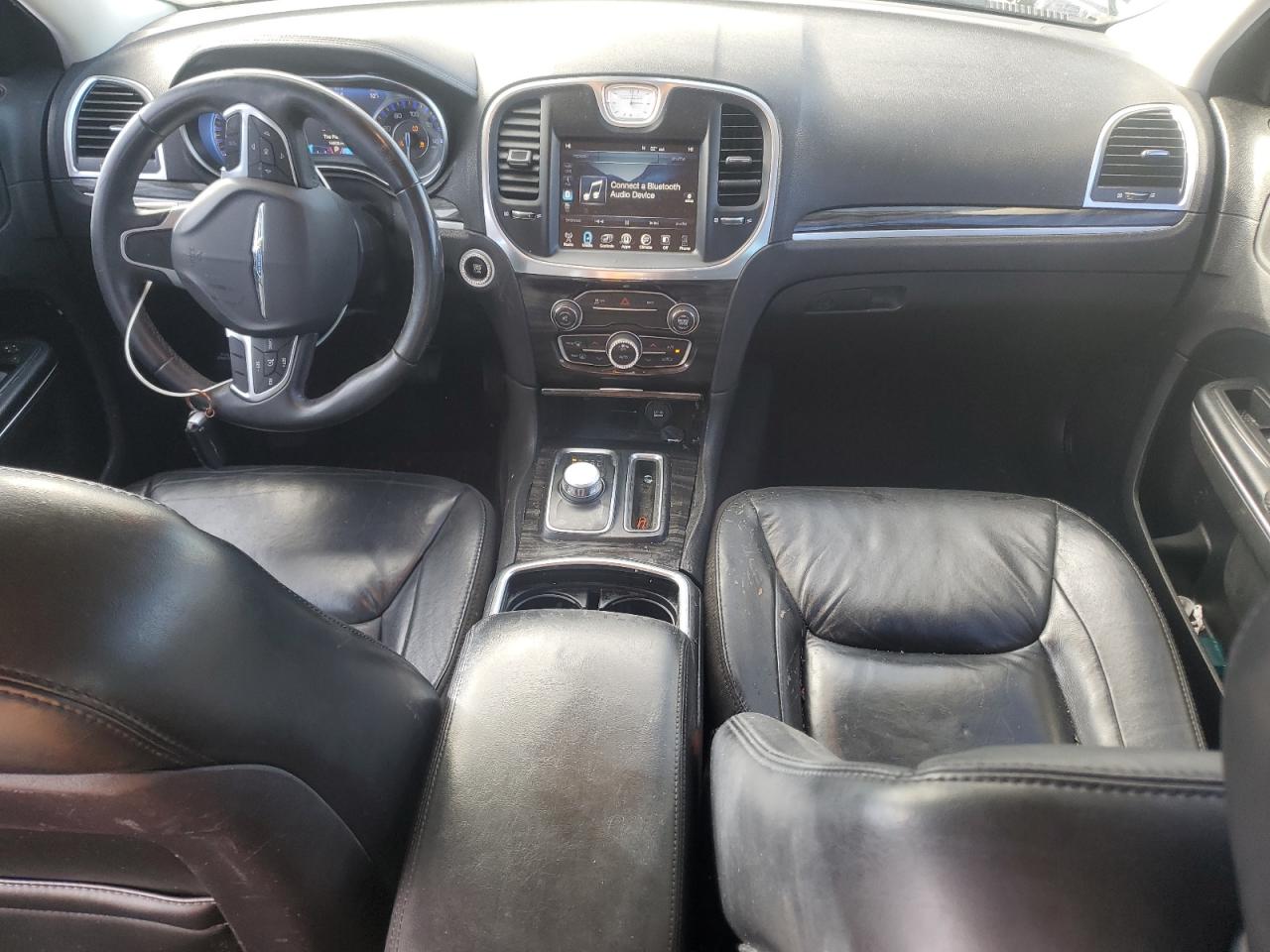 2016 Chrysler 300 Limited VIN: 2C3CCAAG2GH307928 Lot: 92998785