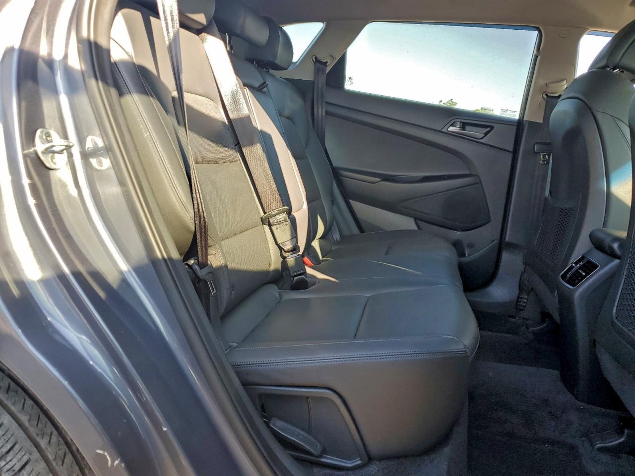 2016 Hyundai Tucson Limited VIN: KM8J33A23GU211012 Lot: 94043875