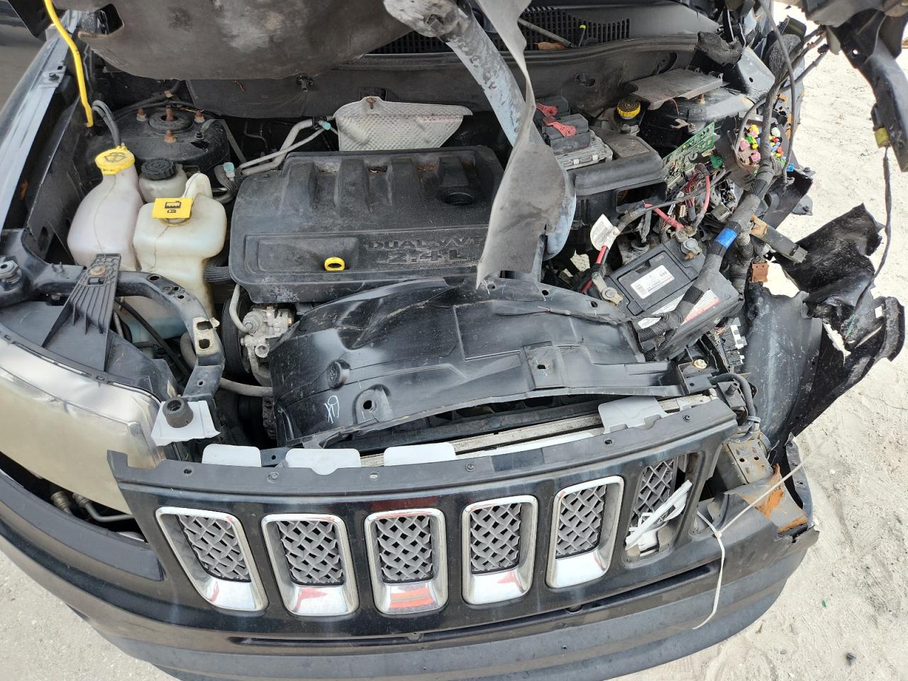 2014 Jeep Compass Latitude VIN: 1C4NJDEB9ED661868 Lot: 91597465