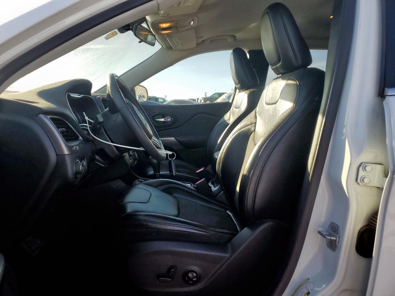 2019 Jeep Cherokee Latitude Plus VIN: 1C4PJLLB4KD289857 Lot: 91804725